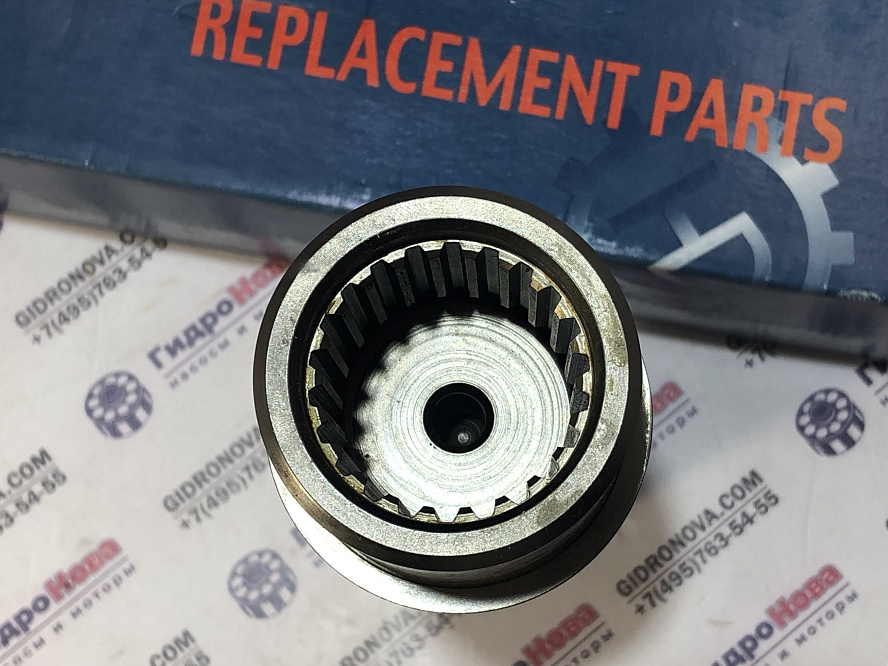 Вал гидромотора хода