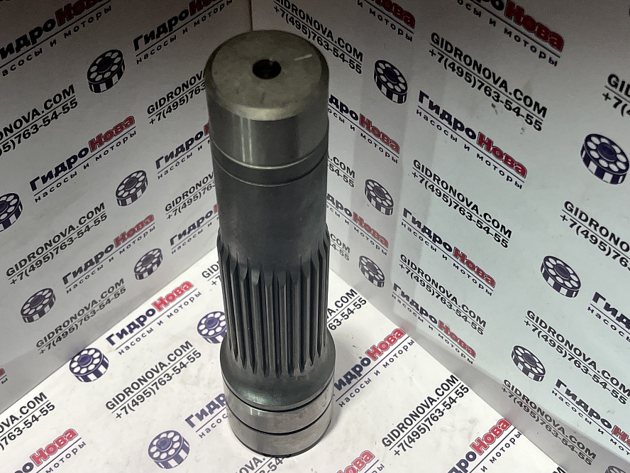 Вал гидромотора хода